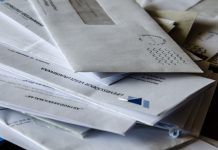 Höfuðstóll Haugur af umslögum